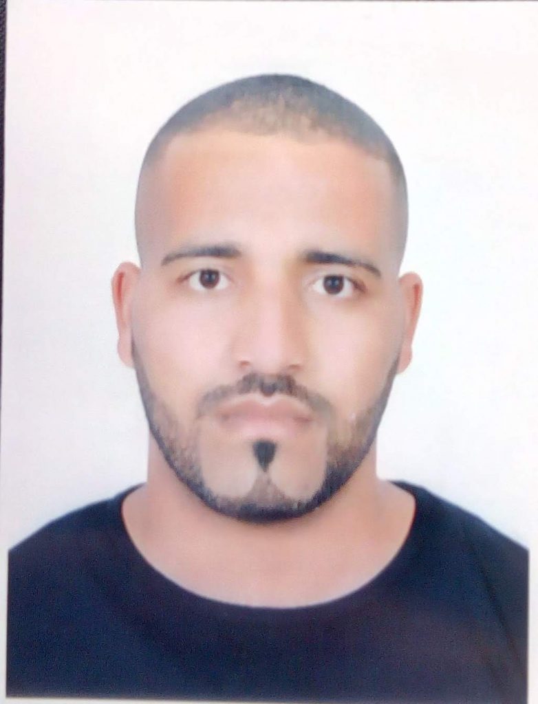 Issam Issam Chebli - الغلاف