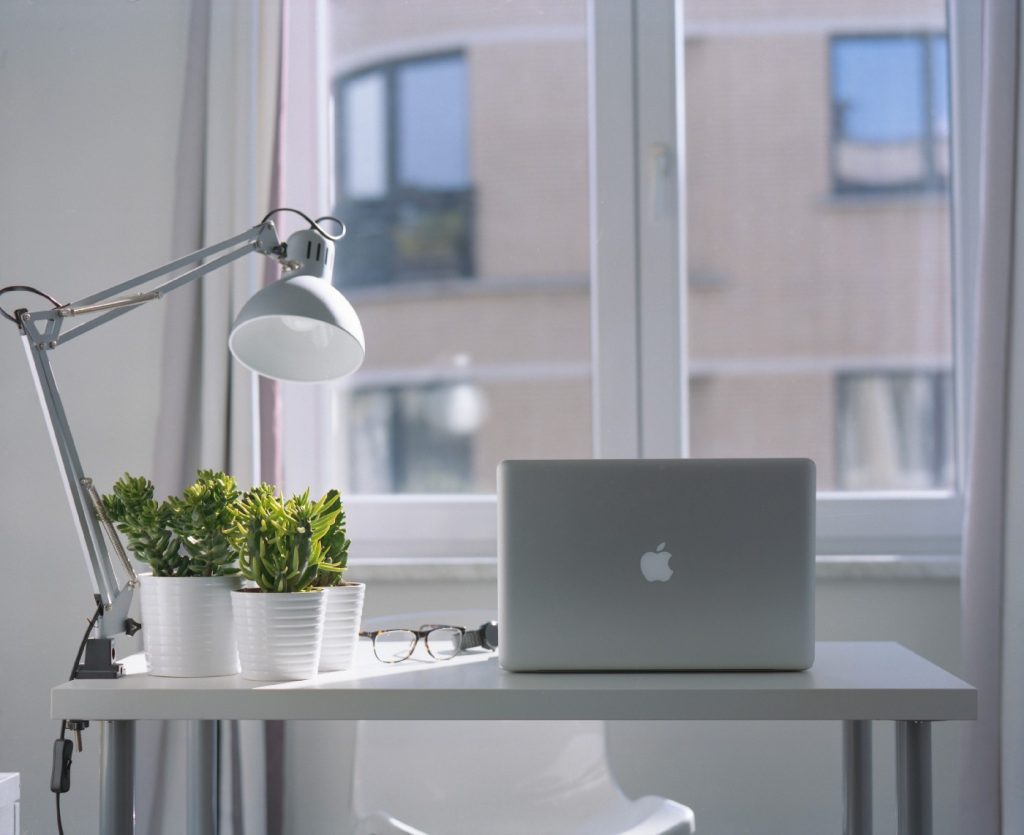 Comment concilier travail en freelance et emploi à temps plein ?