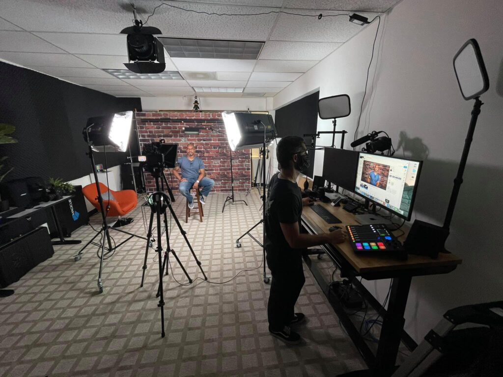 Quel que soit votre projet audiovisuel, je vous propose des outils dans le respect de votre budget, qui s’adaptent à vos besoins . - portfolio - 0