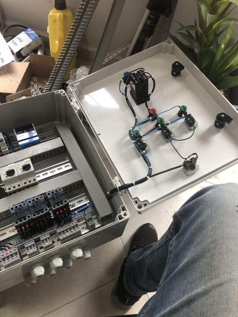 Maintenance - معرض الأعمال - 1