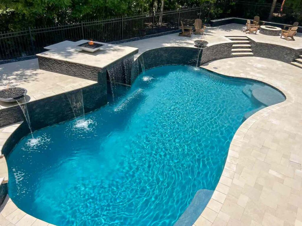 6 conseils pour choisir un professionnel pour installer ou entretenir une piscine au Maroc