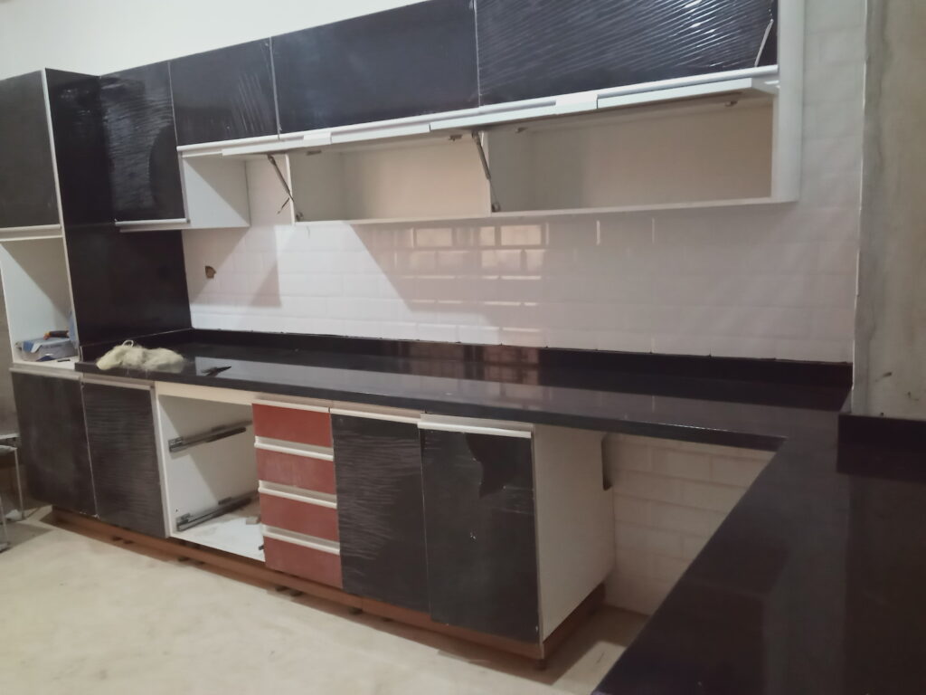 Bonjour, je suis professionnel dans tout ce qui est décoratives : carrelages peinture marbre pierre. - portfolio - 1