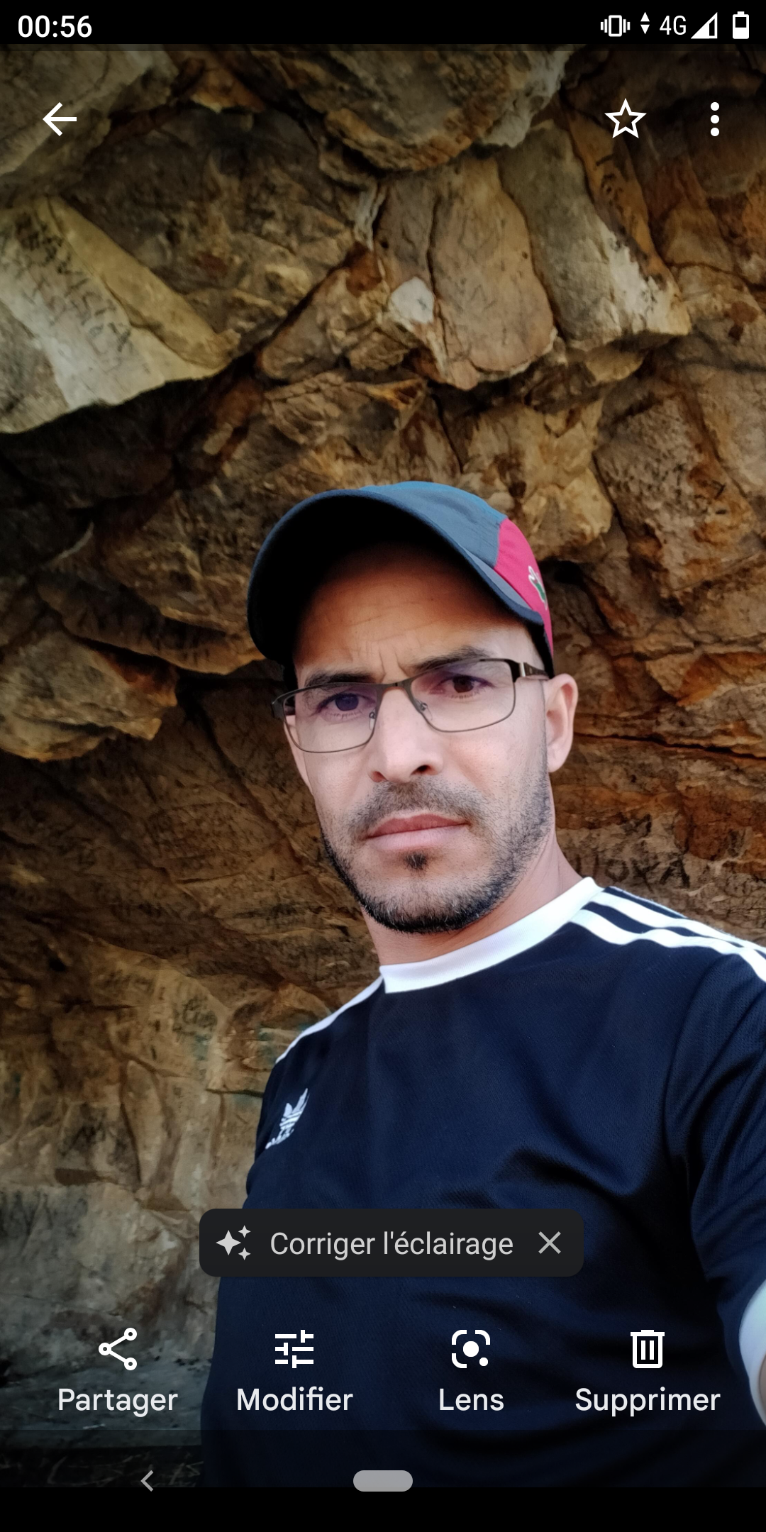 عادل توباوي
