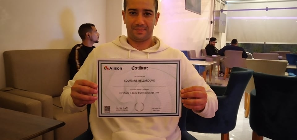 دبلوم معترف به عالميا من جامعة ستانفورد الأمريكية يوصلك حتى لباب الدار - portfolio - 1