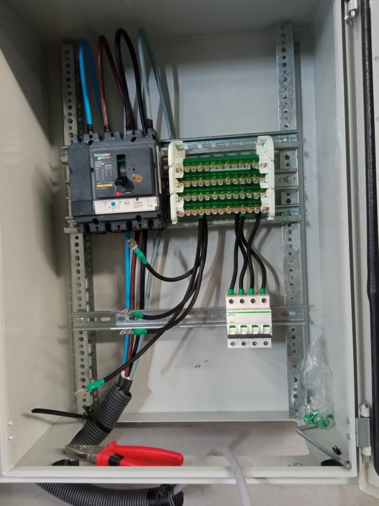 👷⚡Électricité d'entretien Industrielle ⚡ - portfolio - 1