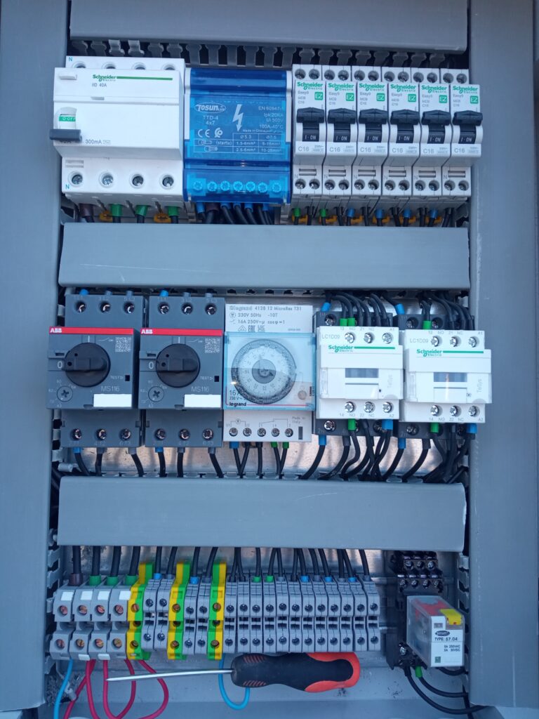 👷⚡Électricité d'entretien Industrielle ⚡ - portfolio - 0