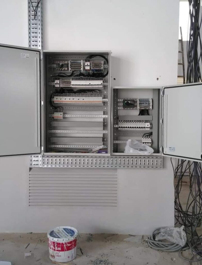 👷⚡Électricité d'entretien Industrielle ⚡ - portfolio - 0
