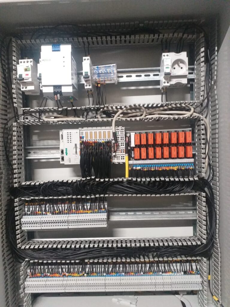 AM.VOLTEC - portfolio - 2