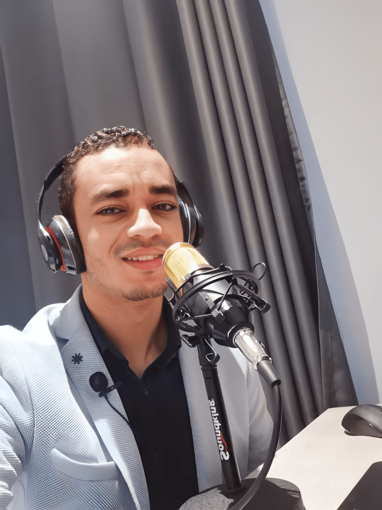 Je suis un comédien voix off professionnel avec une expérience️ dans le doublage de publicités et de films institutionnels en arabe et en français. - portfolio - 0