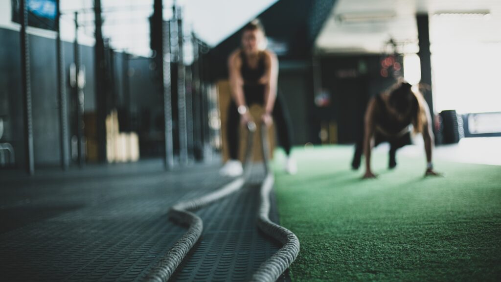 Trouver le coach sportif idéal pour atteindre vos objectifs de remise en forme : Guide complet