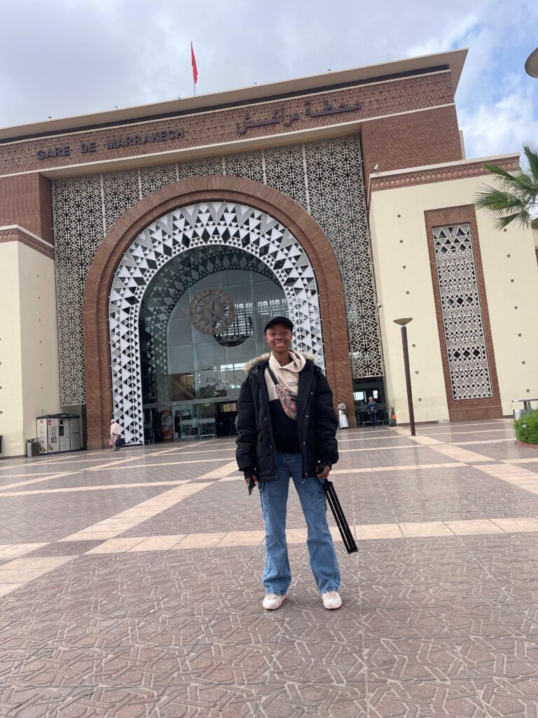 Yah victoria  Coulibaly  - الغلاف