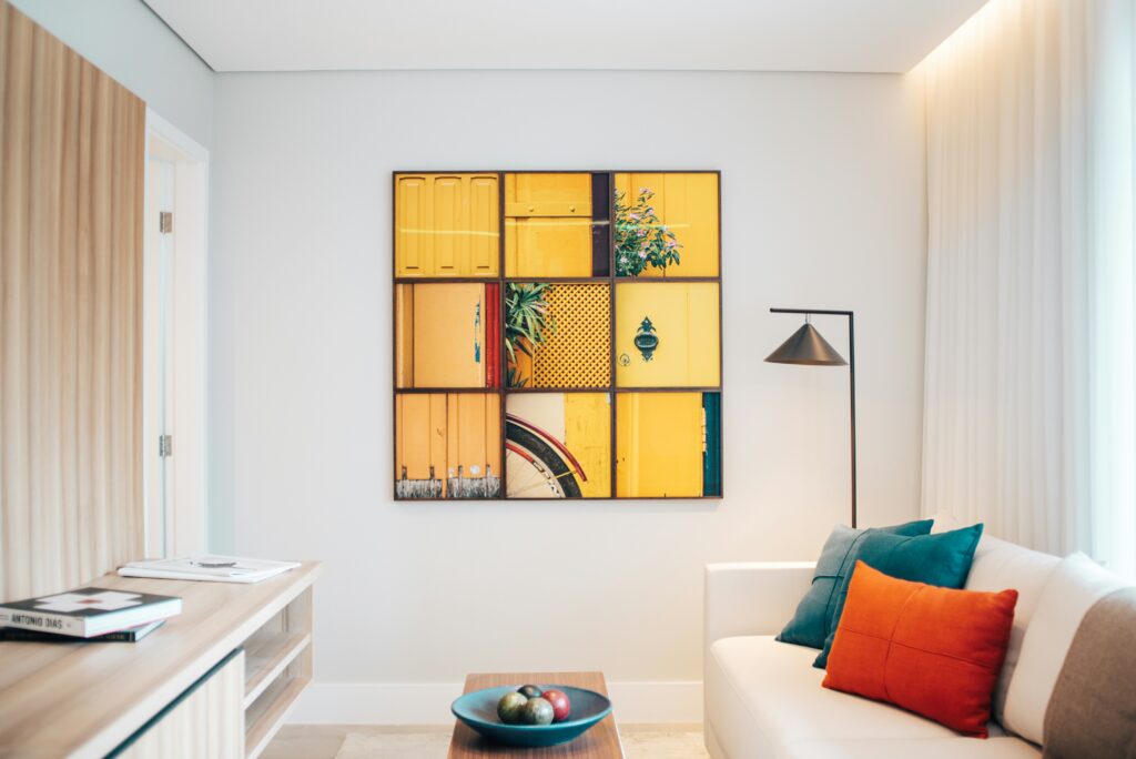 Maîtriser l’art de la décoration : Conseils essentiels des décorateurs experts
