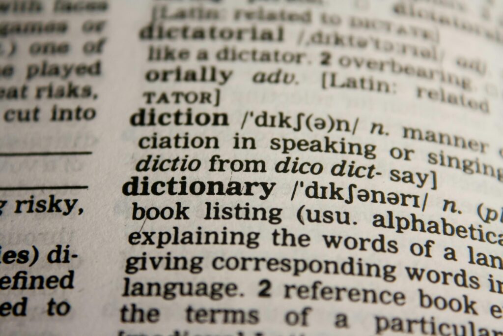 Traductrice professionnelle avec une expertise confirmée dans les langues arabe, français et anglais - portfolio - 0