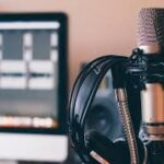 Besoin d'une voix off en urgence ? Je suis là pour vous ! Je m'engage à enregistrer votre script dans les 24 heures, avec une qualité sonore professio