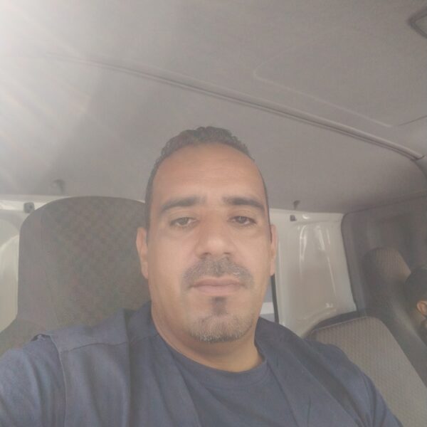 مصطفى  بنزيات