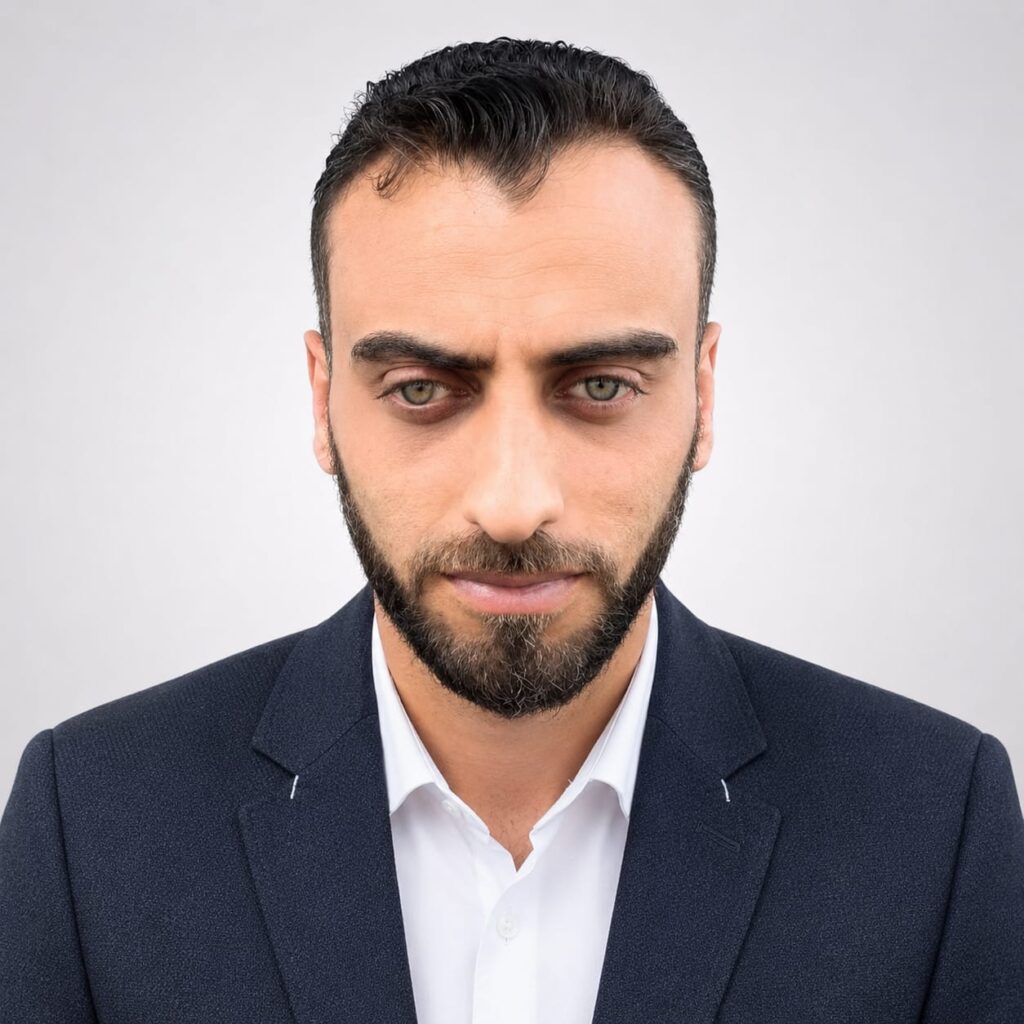 Nidal Ghaith - الغلاف