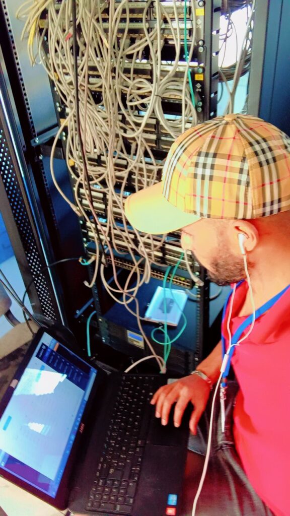 🌐 Optimisation Wi-Fi & Pose des Points d'accès, prise réseau murale RJ45, et Brassage et rangement d'un coffret réseau domestique - portfolio - 0